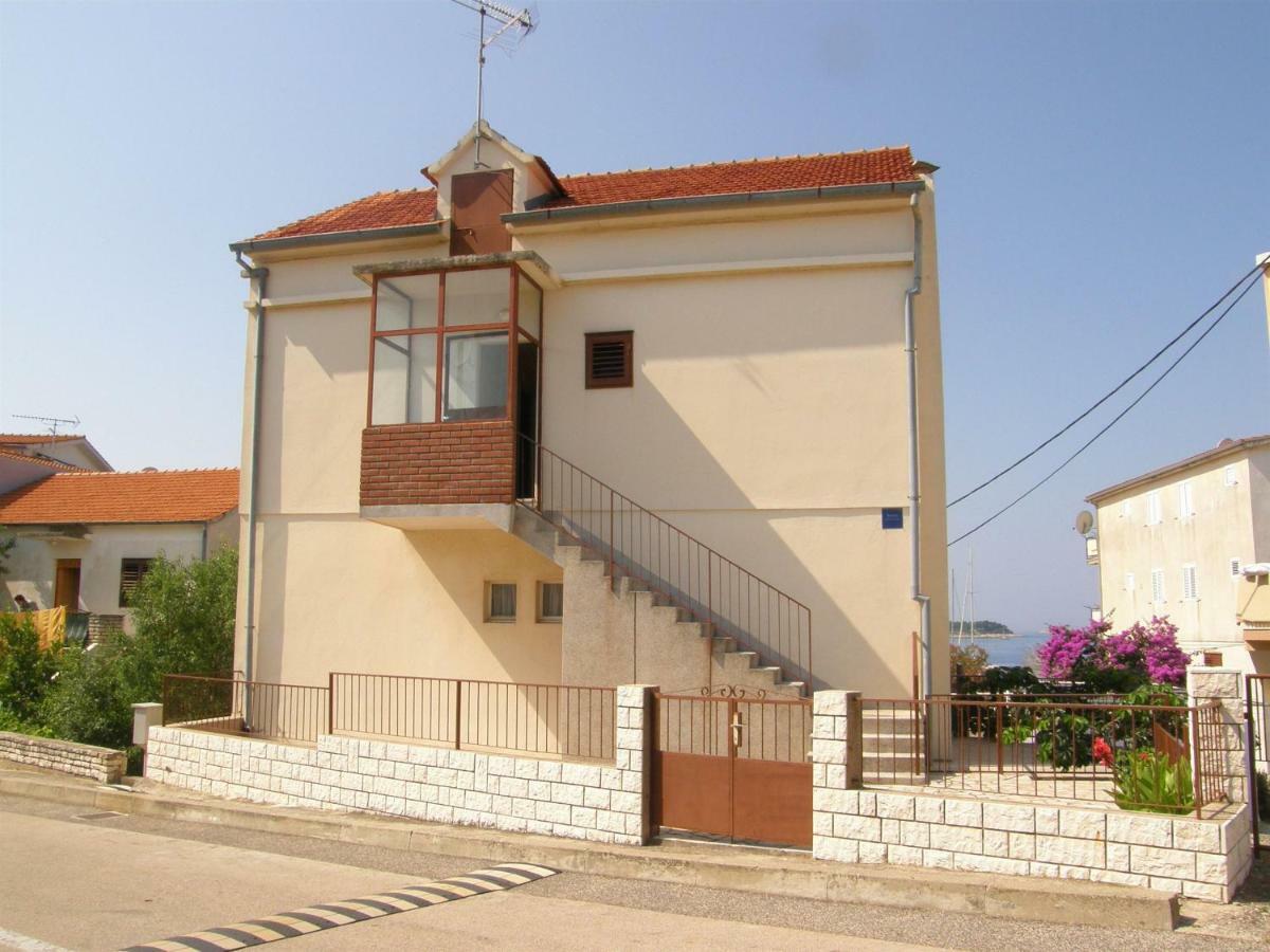 Apartments Guzela Primošten Buitenkant foto